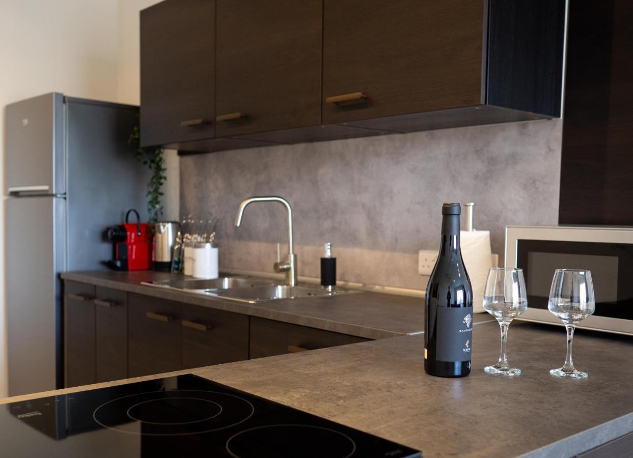 Апартаменты 6Th Floor Spinola Seaview In St Julians Сент Джулианс Экстерьер фото