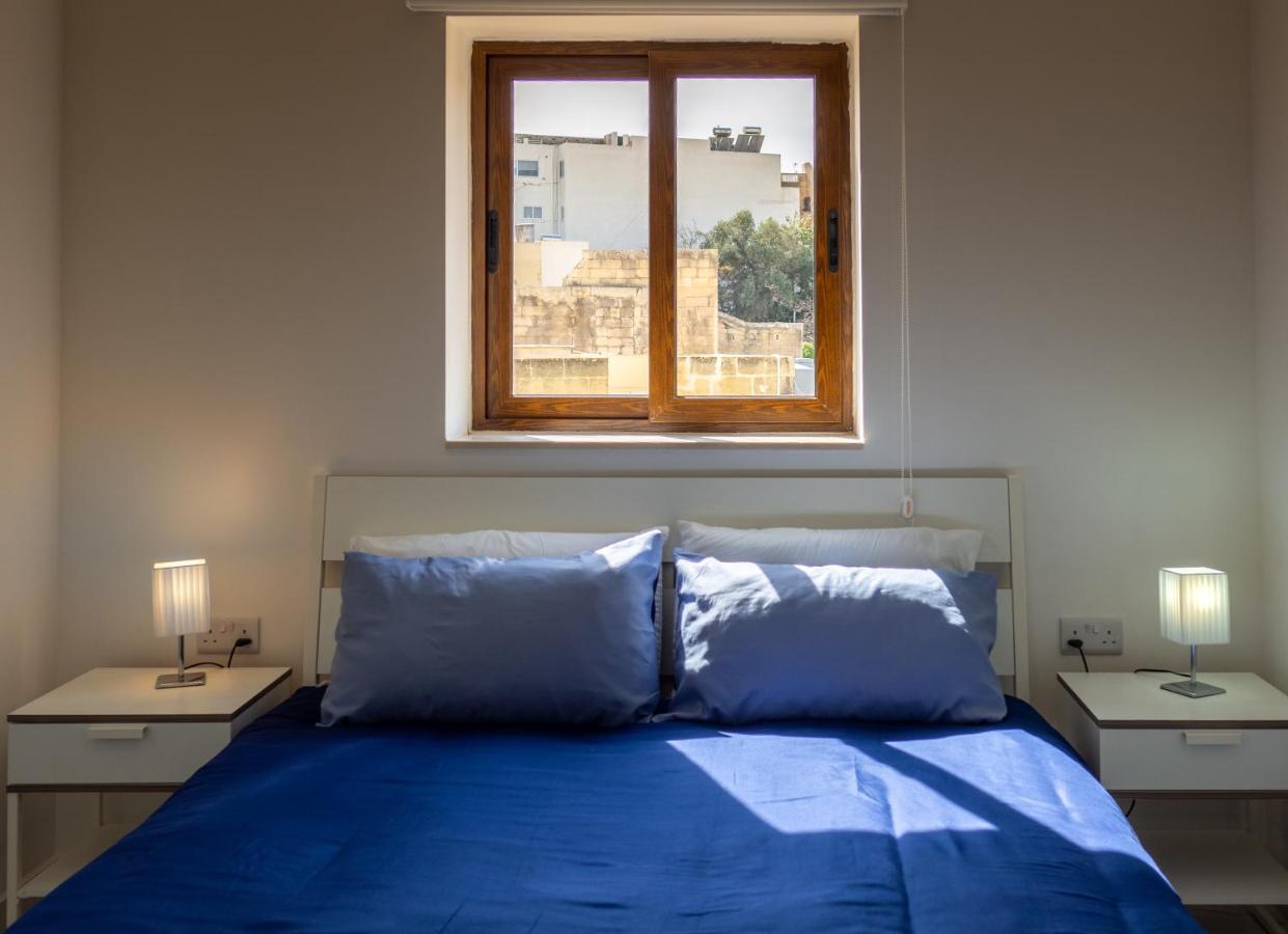 Апартаменты 6Th Floor Spinola Seaview In St Julians Сент Джулианс Экстерьер фото