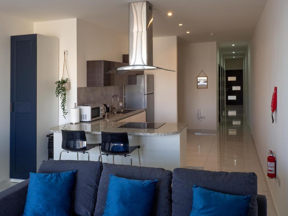 Апартаменты 6Th Floor Spinola Seaview In St Julians Сент Джулианс Экстерьер фото